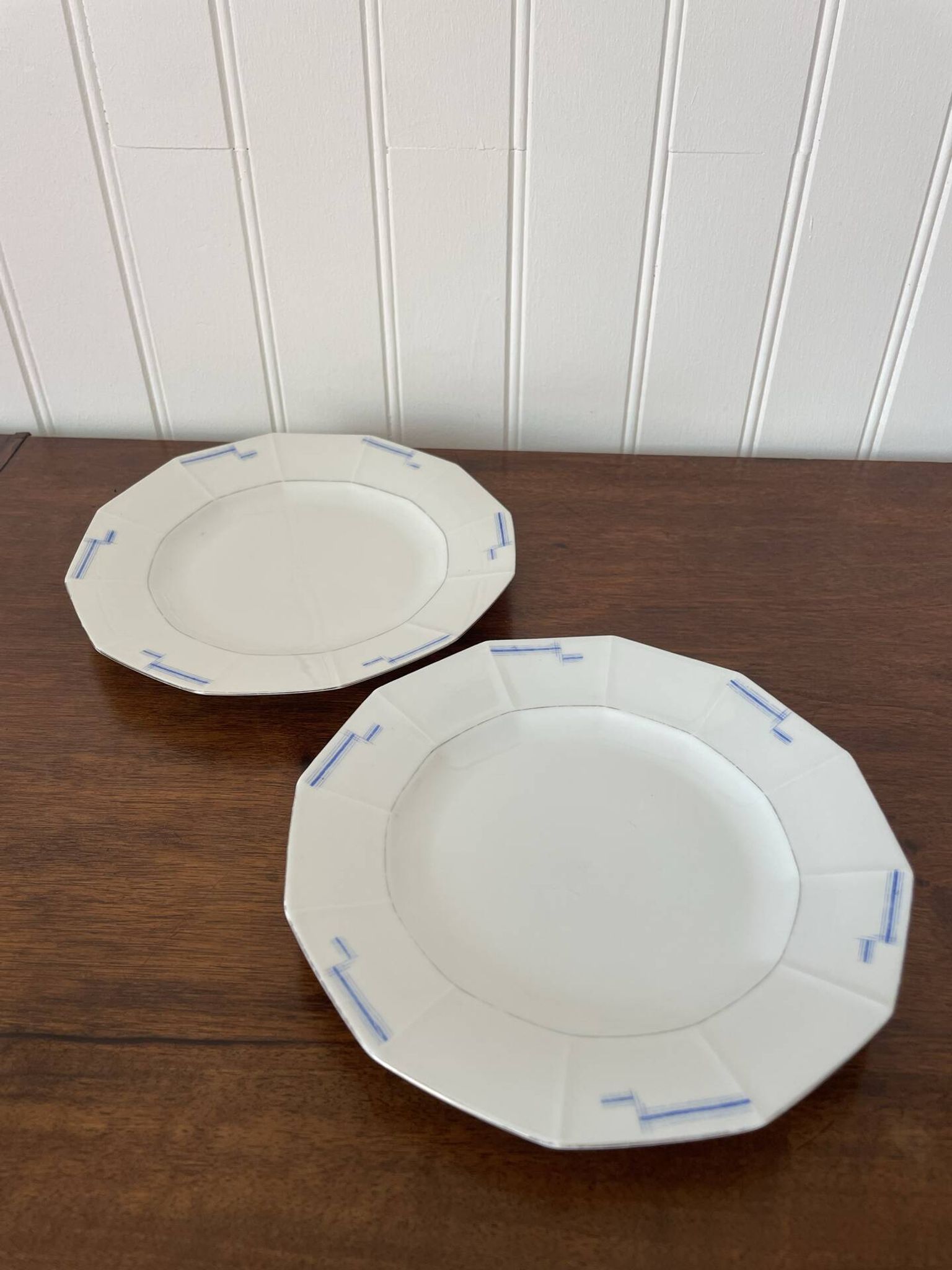 Set of 2 Art Deco porcelain dessert plates