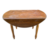 Round table with flaps