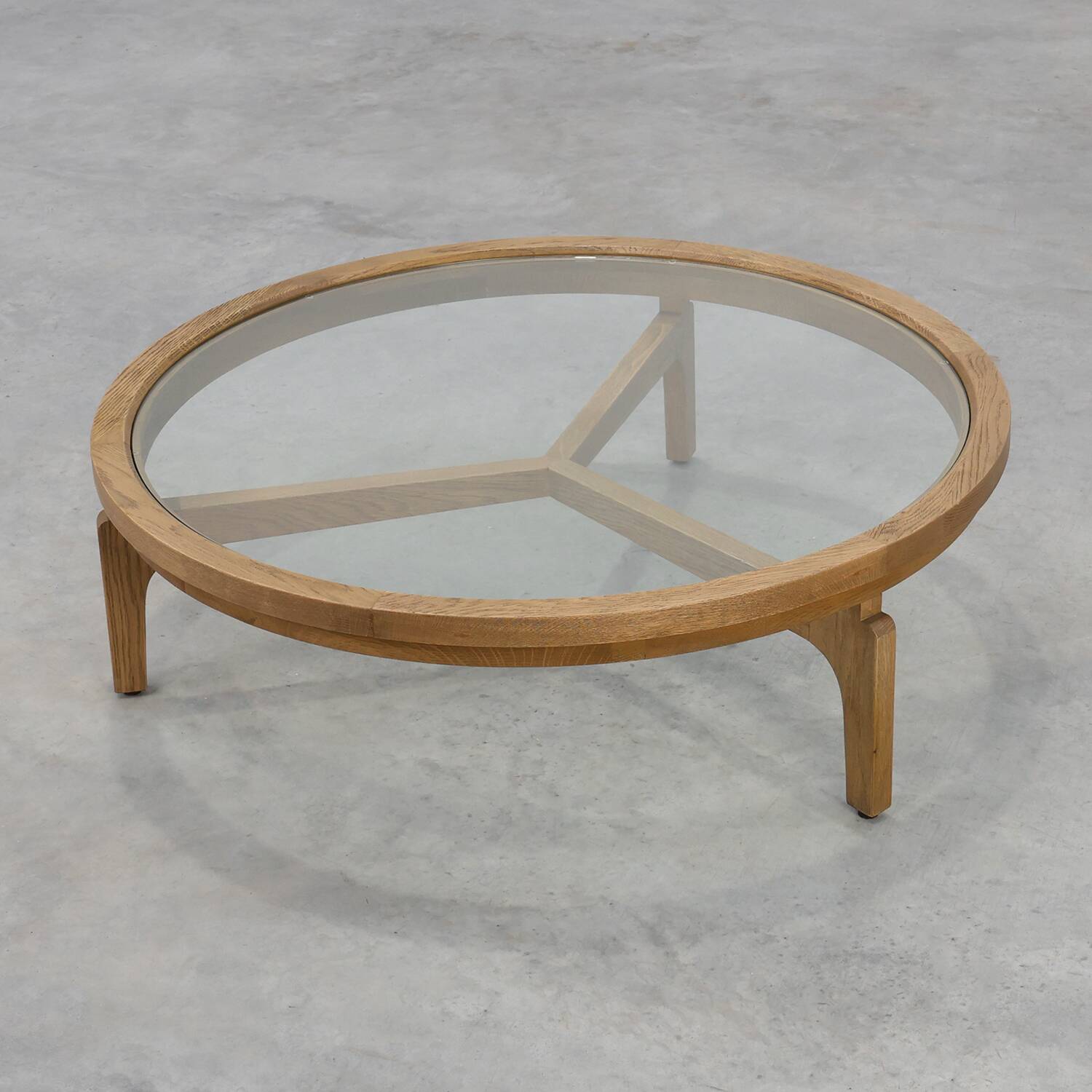 Table moderne en bois de cèdre et verre, Italie fin du 20e siècle