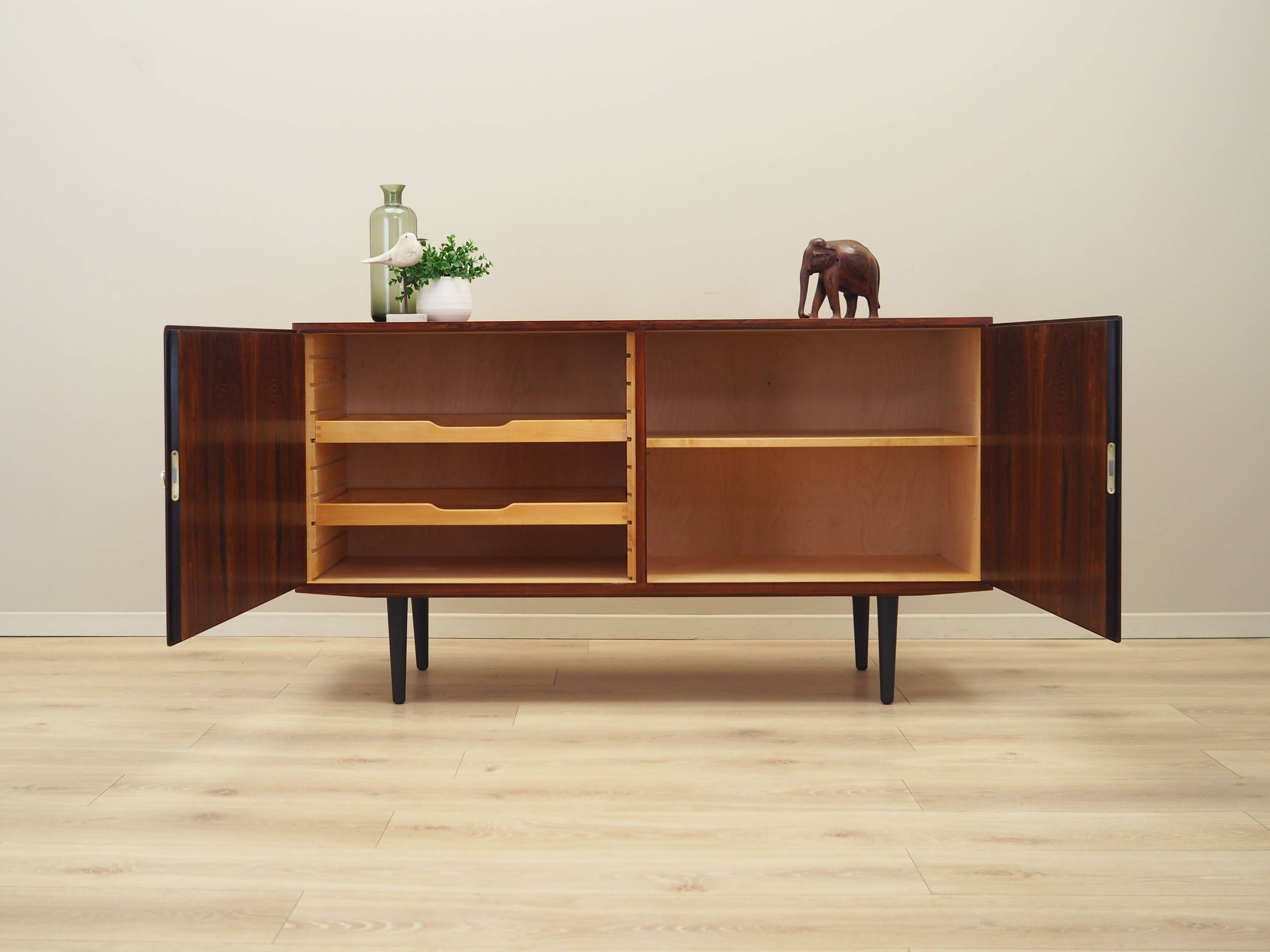 Rosewood cabinet, Danish design, 1970s, designer: Carlo Jensen, production: Hundevad