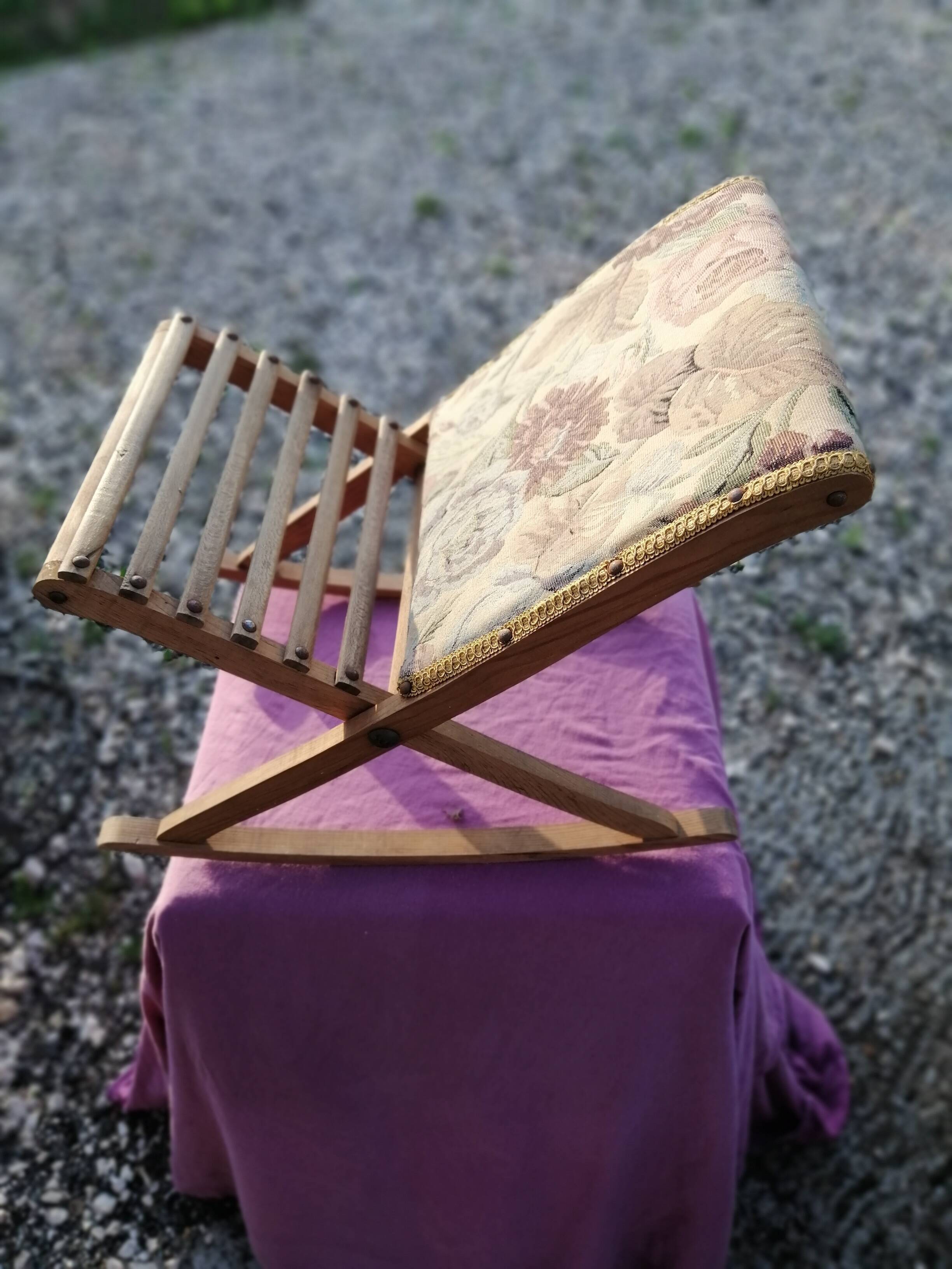 Vintage rocking foot rest