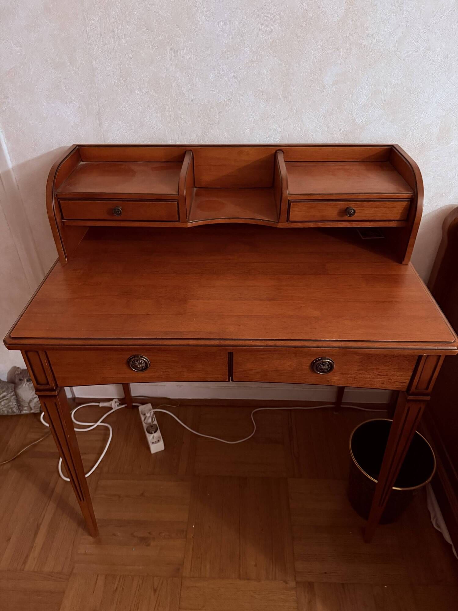 English style writing desk