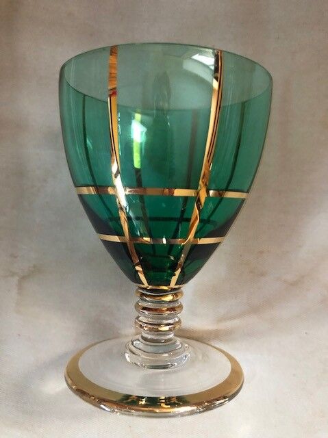 Set of 6 green and gold stemmed glasses