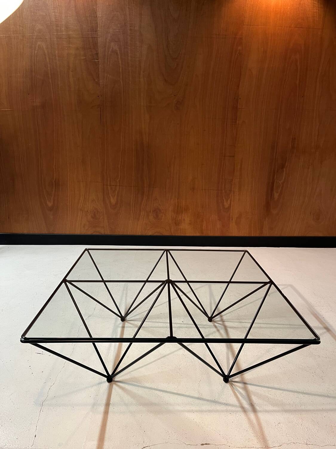 Alanda-style glass and steel coffee table from 1990.