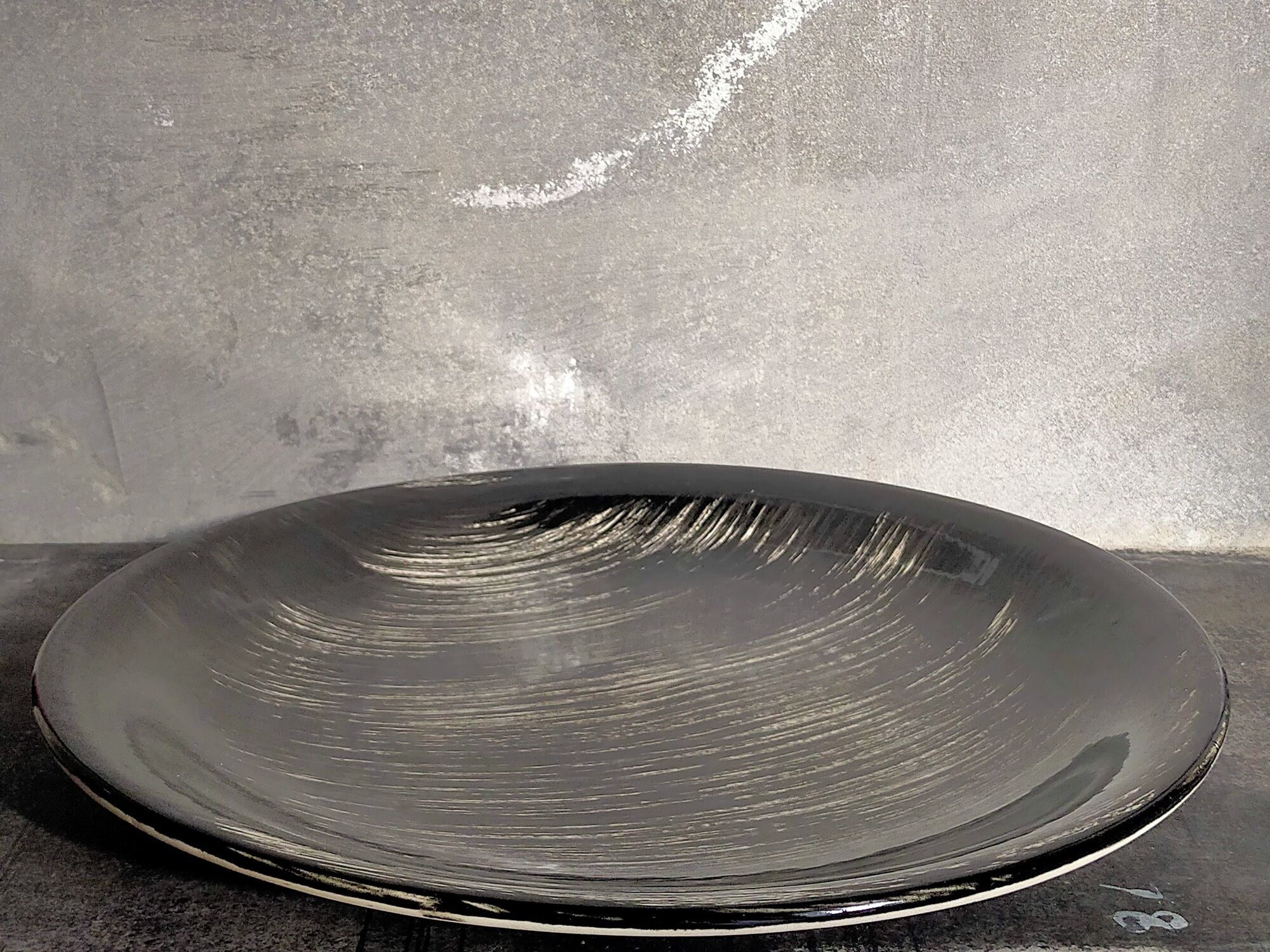 Ceramic round serving dish of the Salins 50s, service "Golf-Juan"