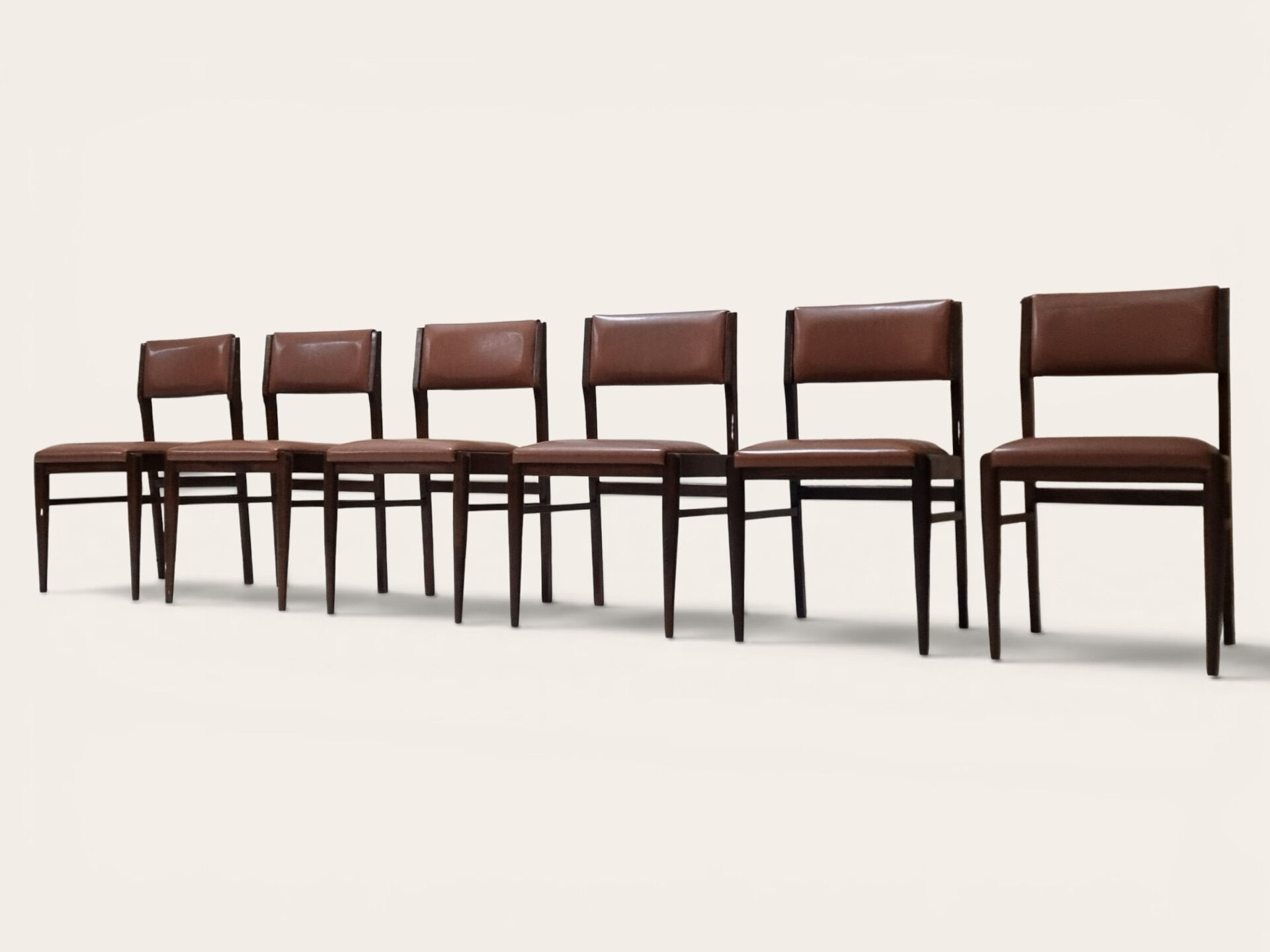 Chaises du milieu du siècle