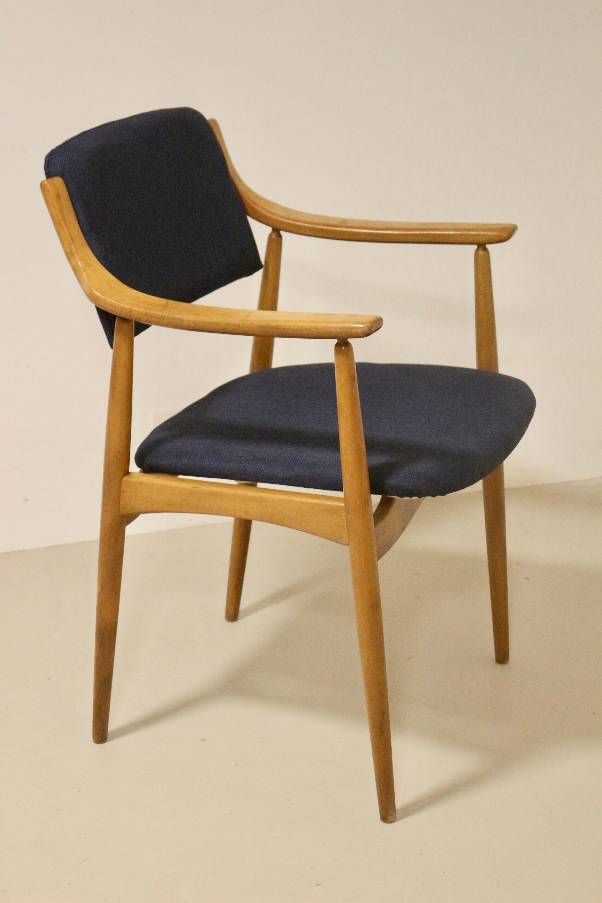 Scandinavian chair 1960 curved armrests