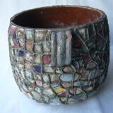 Earth pot and ancient mosaic cache