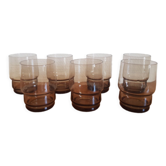 Lot de 7 verres soufflés noirs