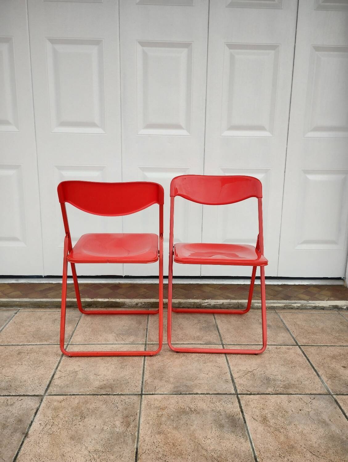Pair of Italian folding chairs