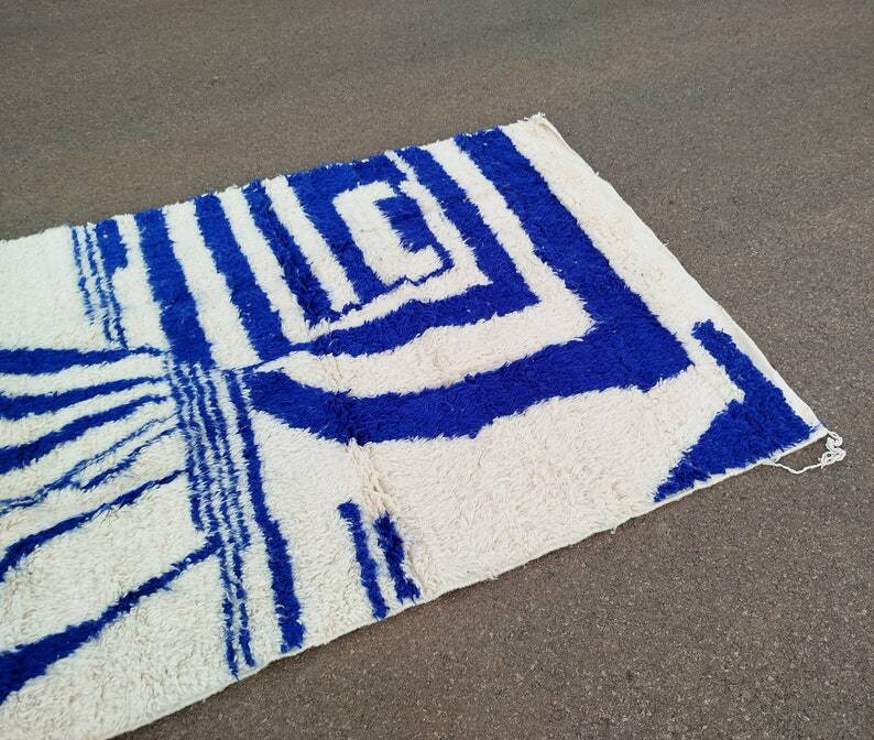 Hand-knotted Moroccan Berber rug 150/250cm