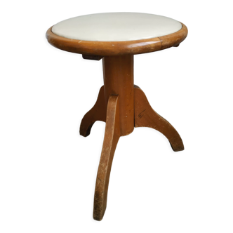 Screw stool