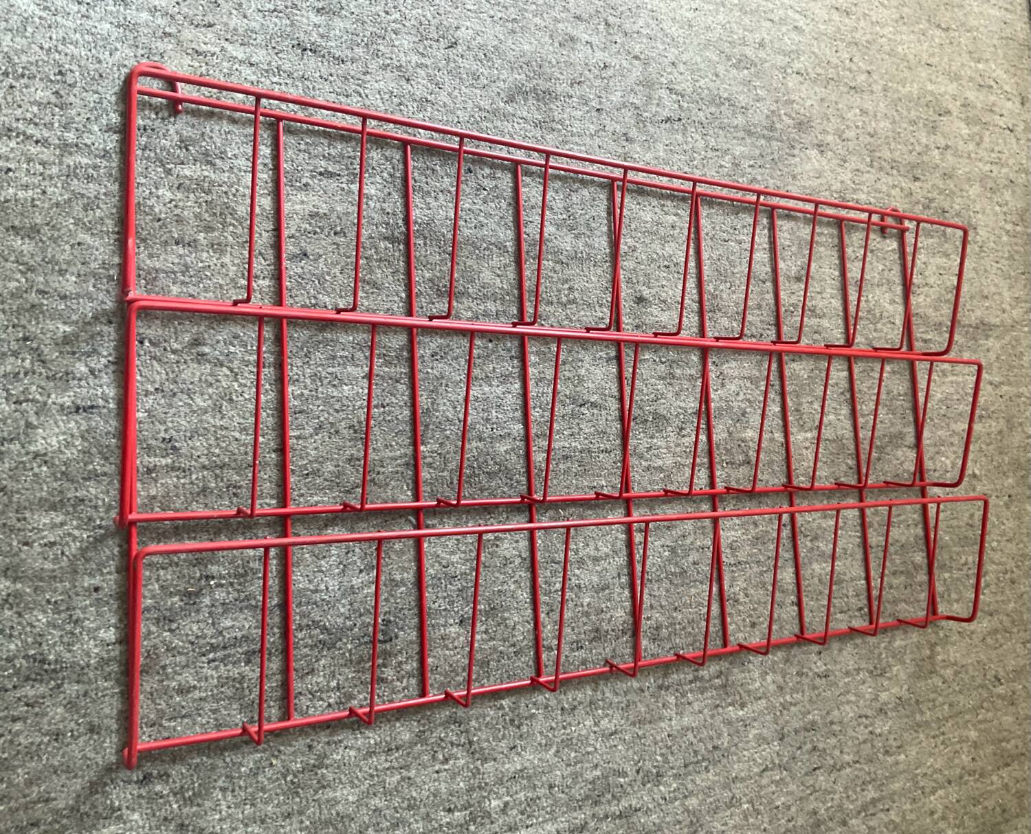 Vintage 80s wall-mounted magazine/vinyl holder