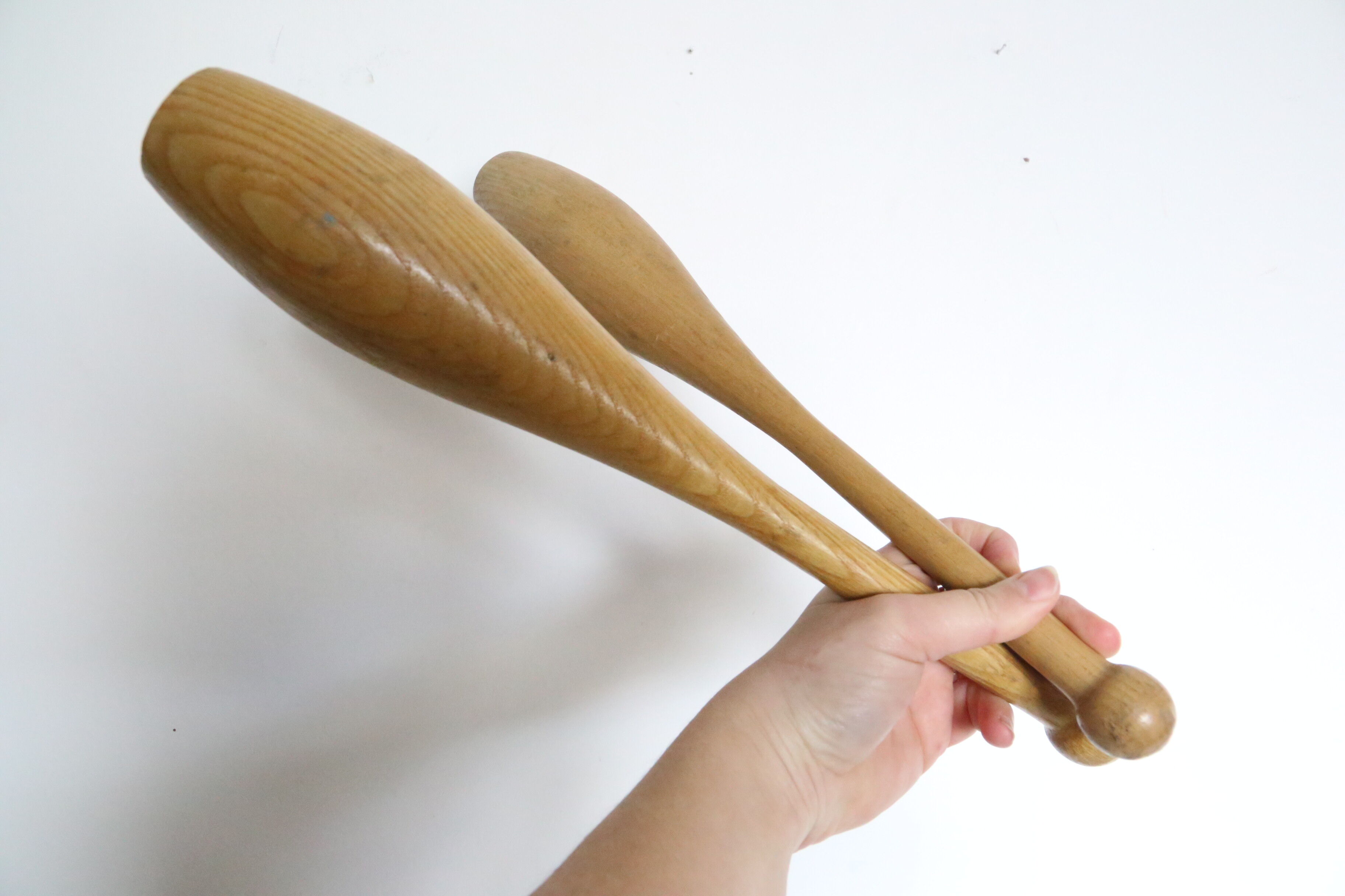 Set of 3 vintage juggling pins, beech wood, vintage