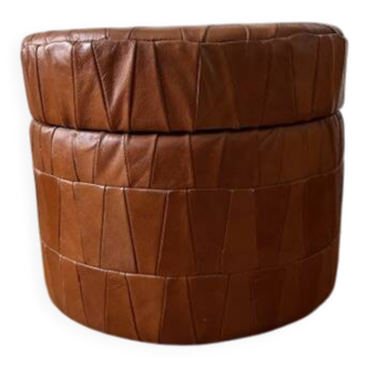 Caramel storage pouf by De Sède from the 1970s.