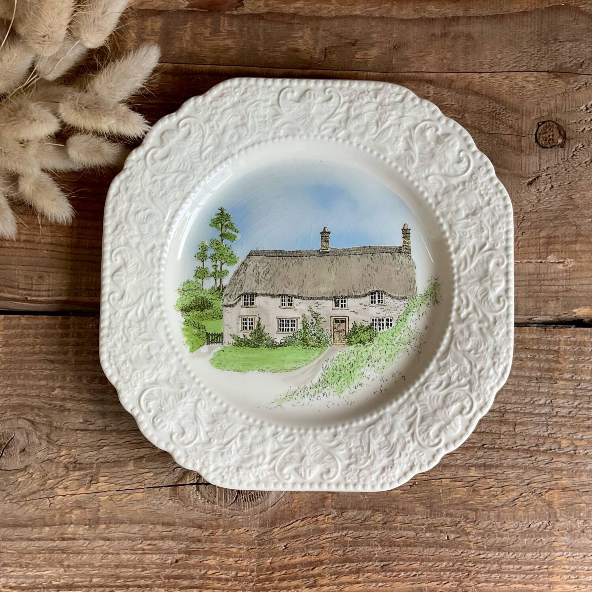 Set of "country cottages" plates Burleigh Staffordshire England
