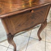 Louis XV style desk with 5 drawers and 2 shelves, late 19th century, 102x57cm