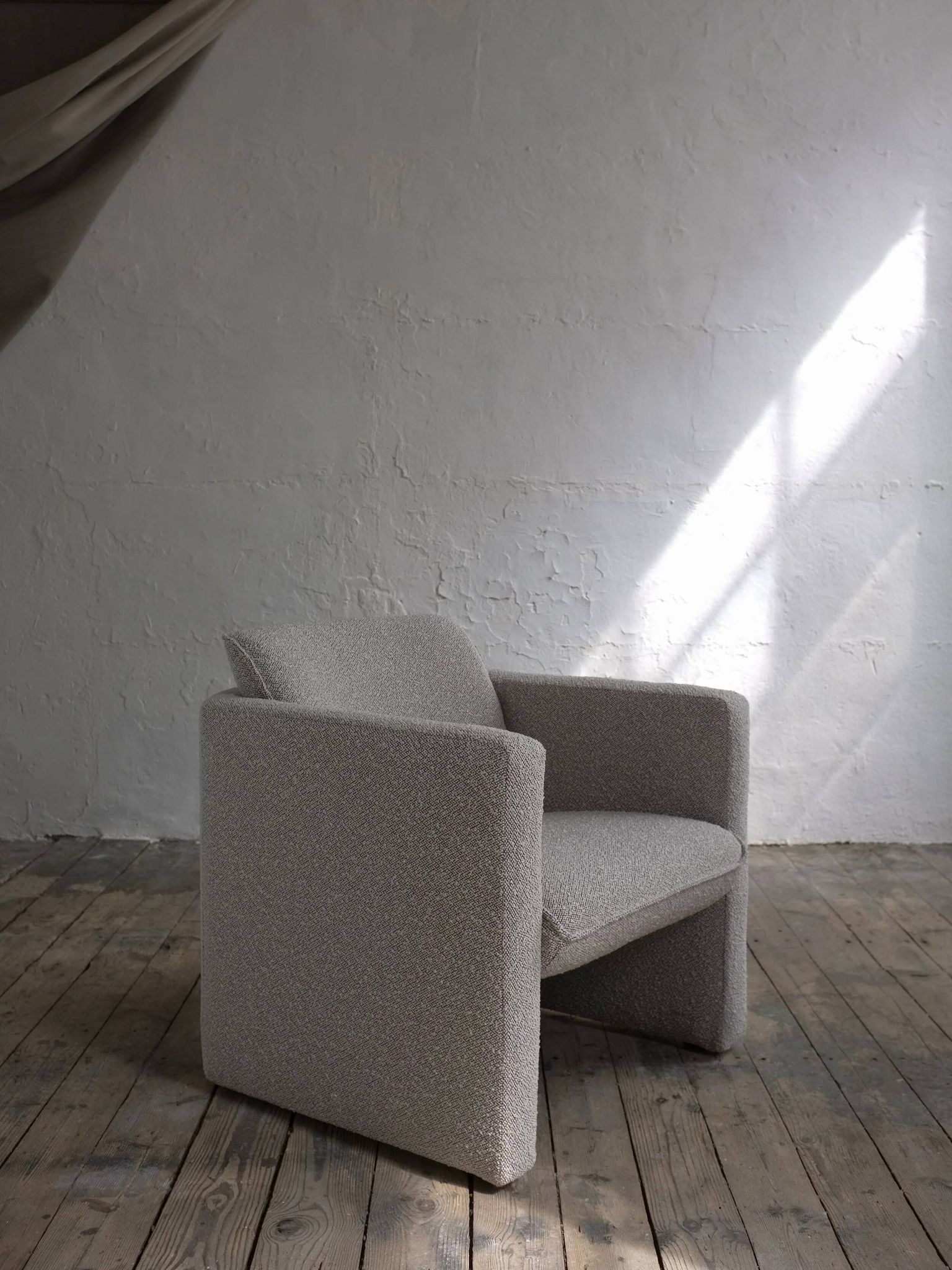 Fauteuil lounge Gray Dedar en bouclette | Années 1990