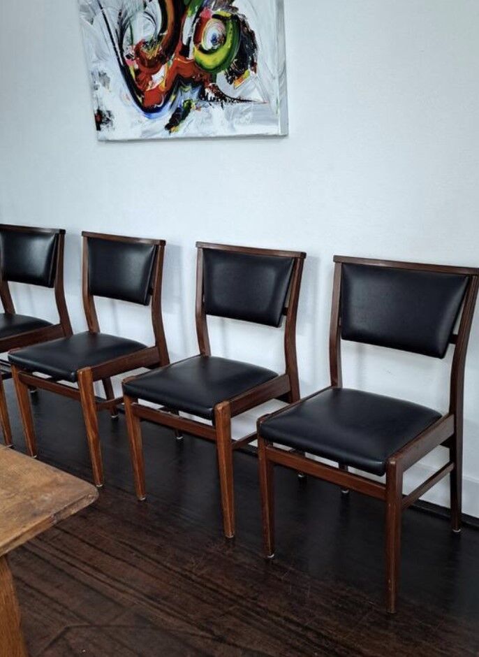 Set of 4 vintage dining chairs in Rosewood and leatherette , 1960s