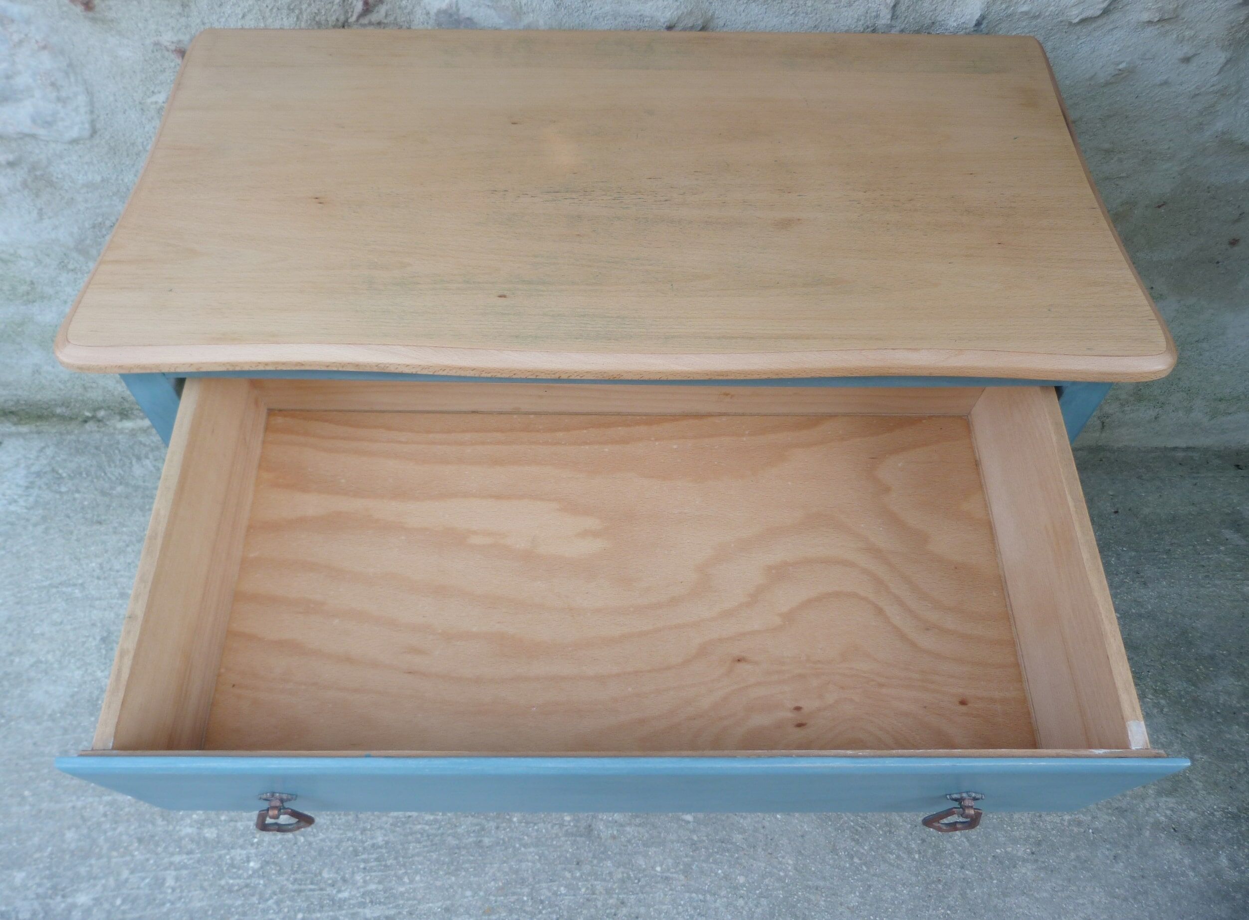 Patinated chest of drawers