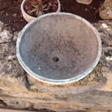 Structured concrete gardener / vintage 60s-70s