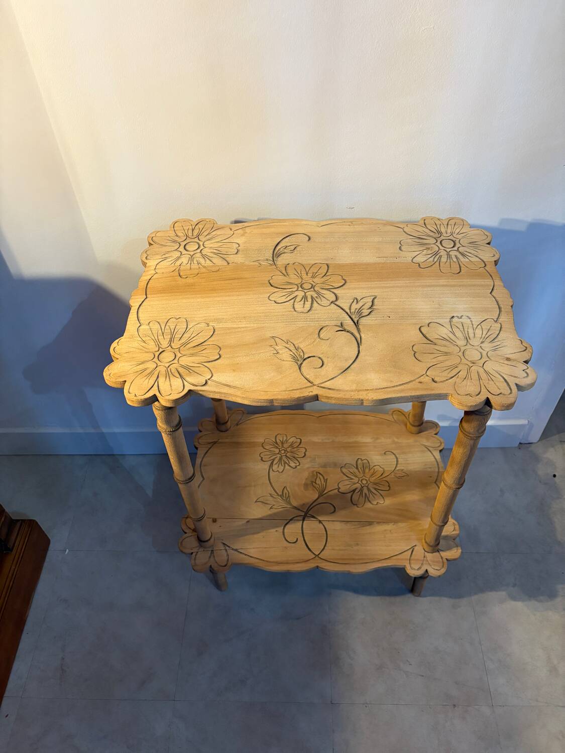 Floral decorative side table