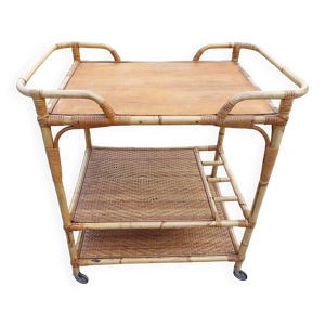 desserte à roulettes