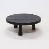 Table basse ronde à trépied brutaliste en chêne massif teinté des années 1970
