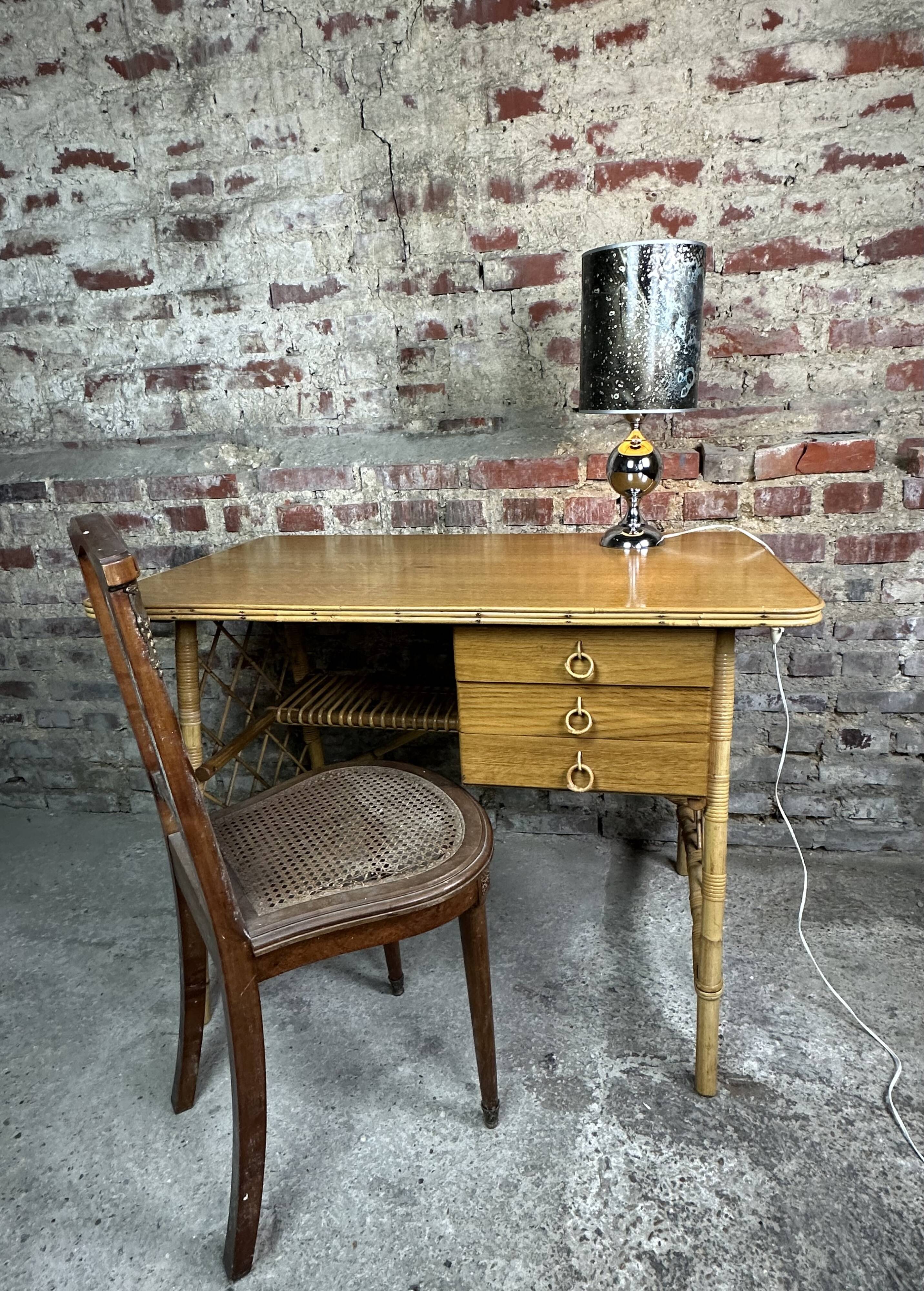 Vintage 70'S chrome metal lamp