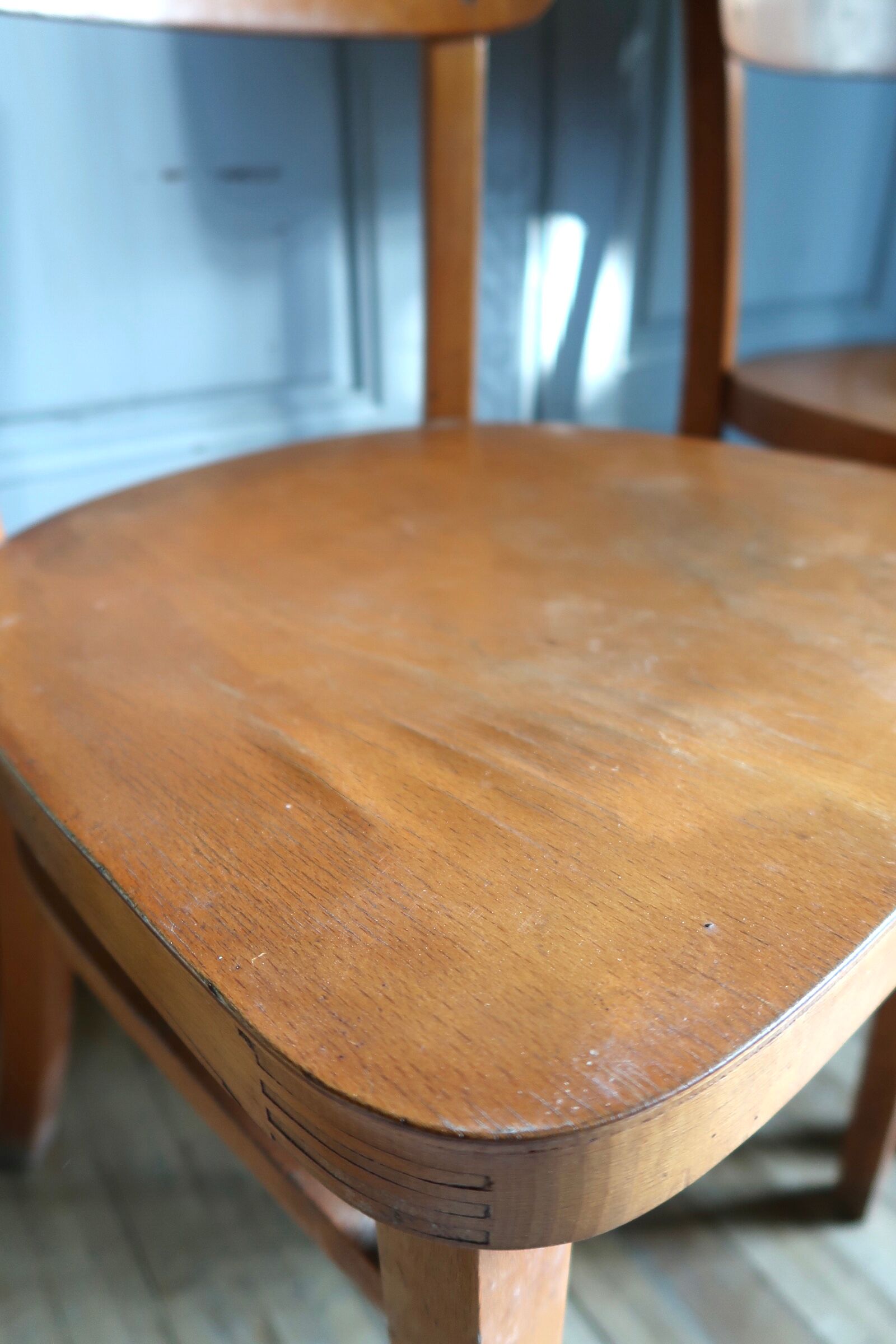 Lot de 2 chaises bistrot Thonet