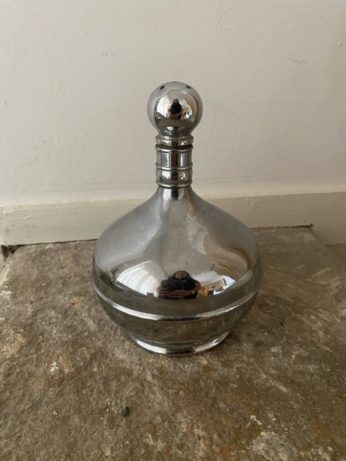 Le Parfait stainless steel salt shaker