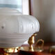 Lampe chevet laiton globe verre dépoli