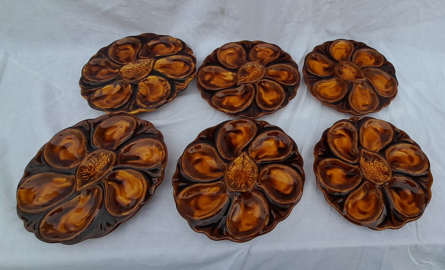6 oyster plates ceramic slip Vallauris diam 22.5 cm