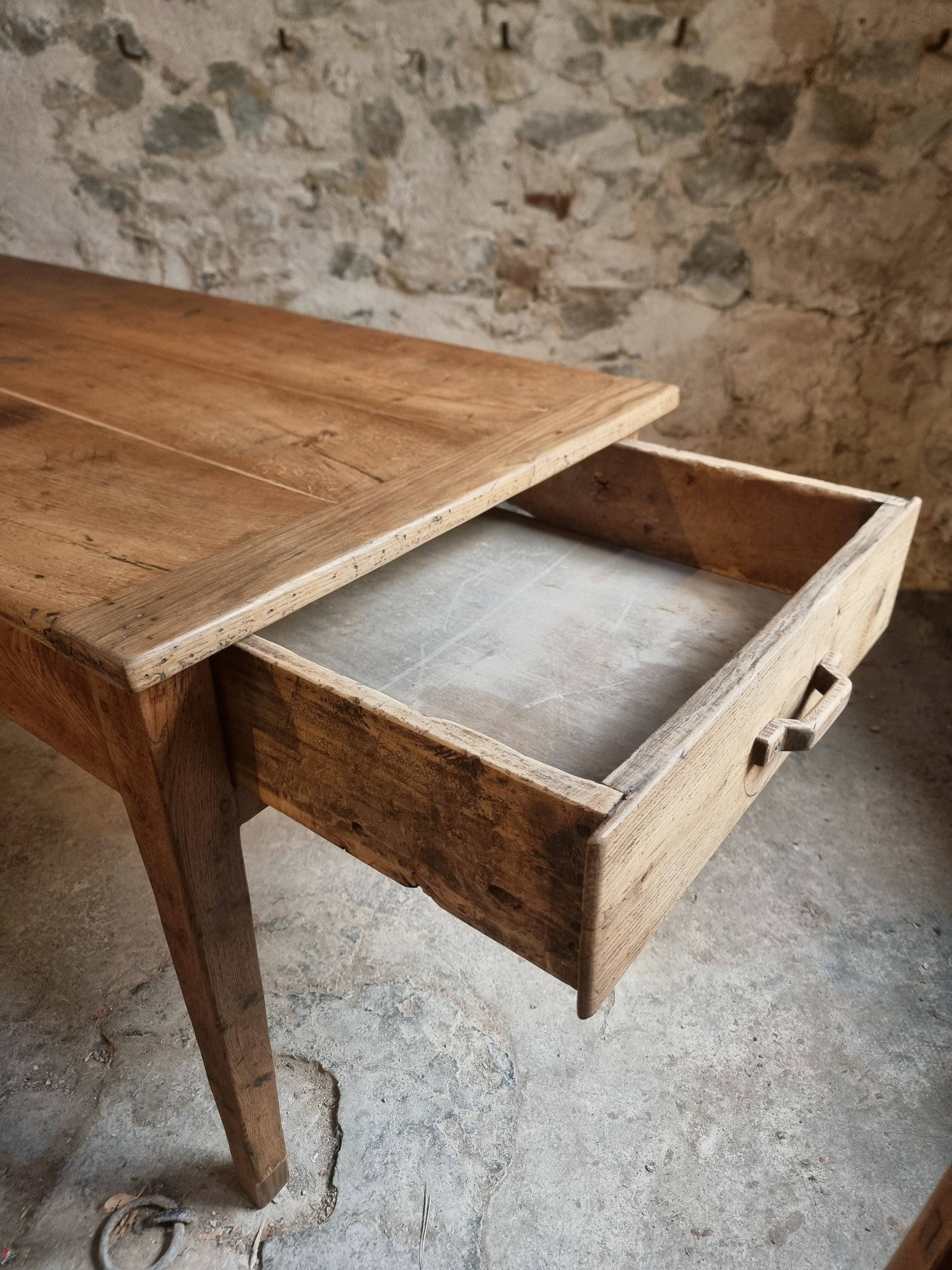 Old oak farmhouse table, dining table, Auvergne, circa 1750–1800
