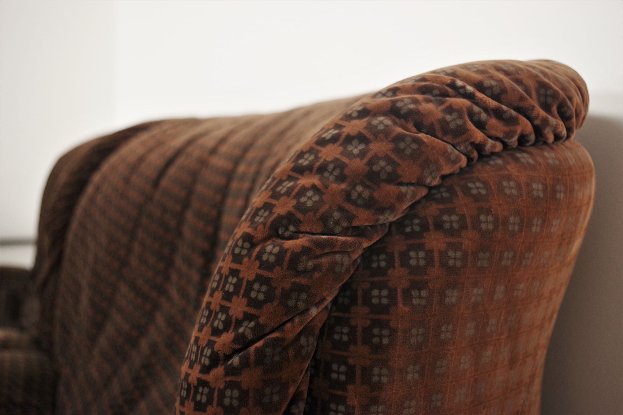 Armchairs Emmetre with Table by Guido Fareschini for Mariani, 1970s, Set of 4