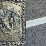 Coffre à bois en cuivre repoussé ancien