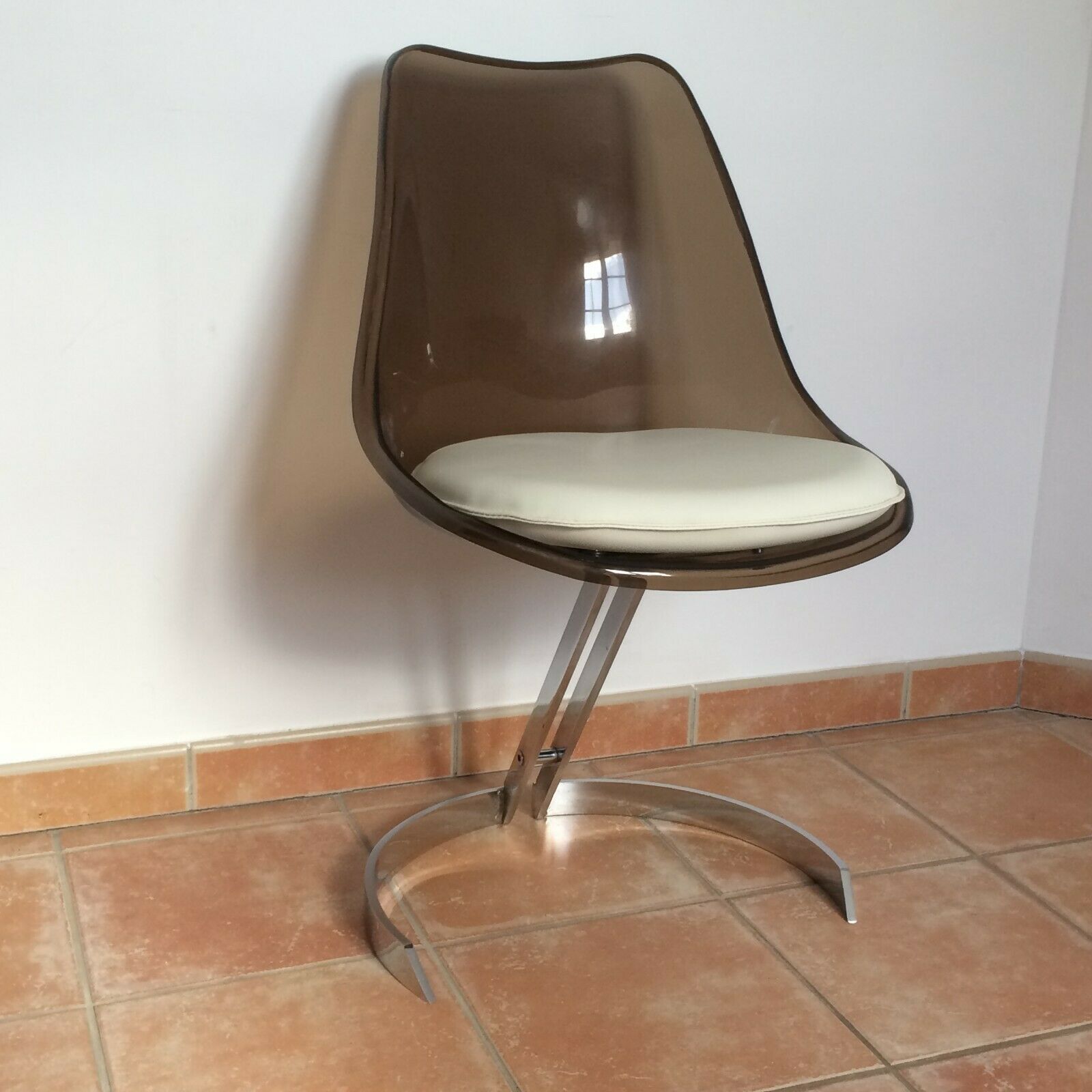 Set table and 4 chairs Boris TABACOFF. 1970.