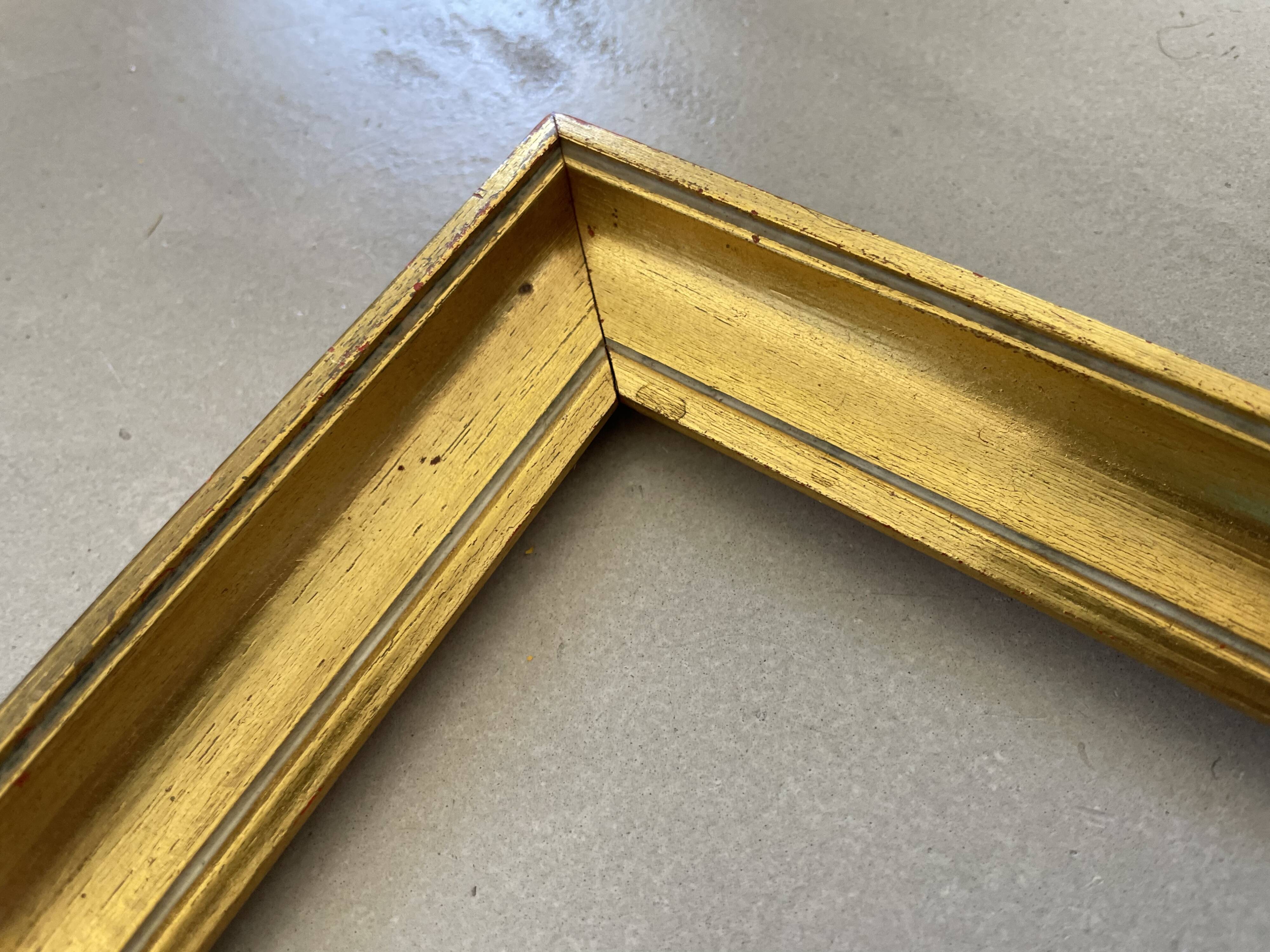 Golden frame 28x34cm