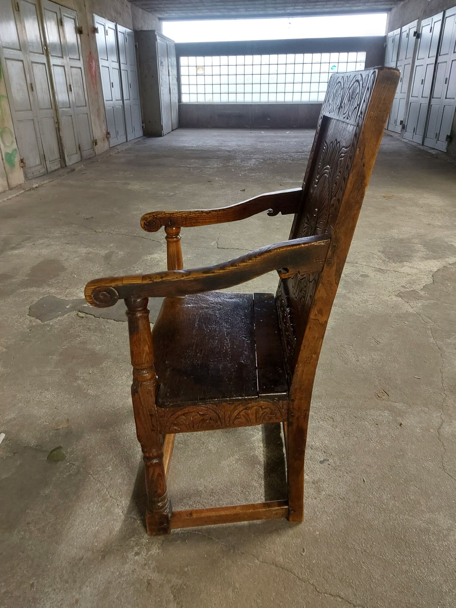 English armchair, epoque XVll