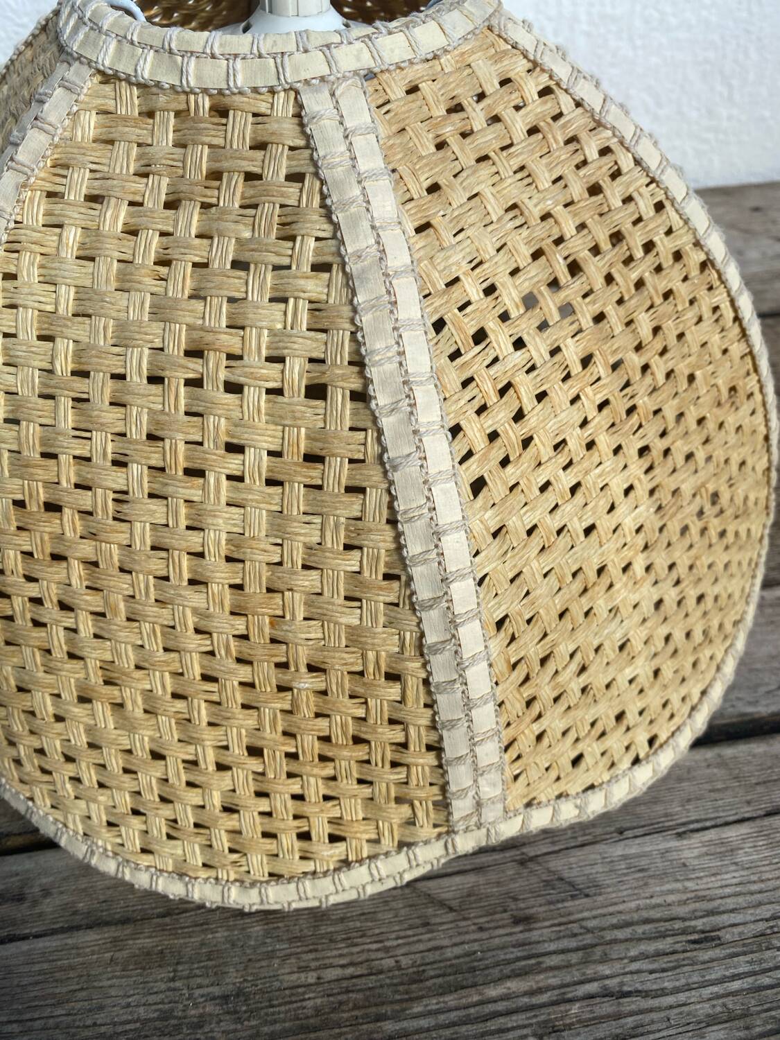 Rattan and flower cane hanging lamp