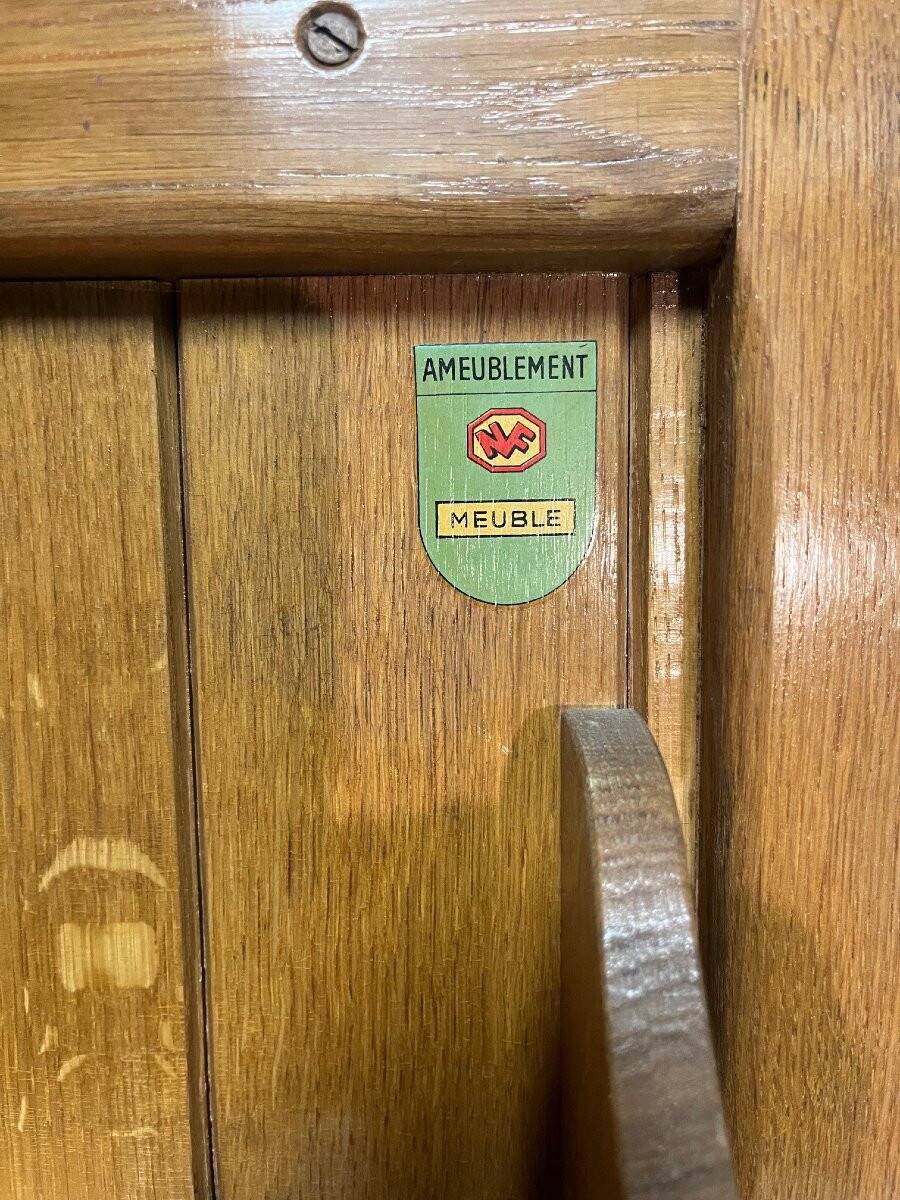 Armoire des années 40 en chêne dans le style de Guillerme et Chambron, années 1960