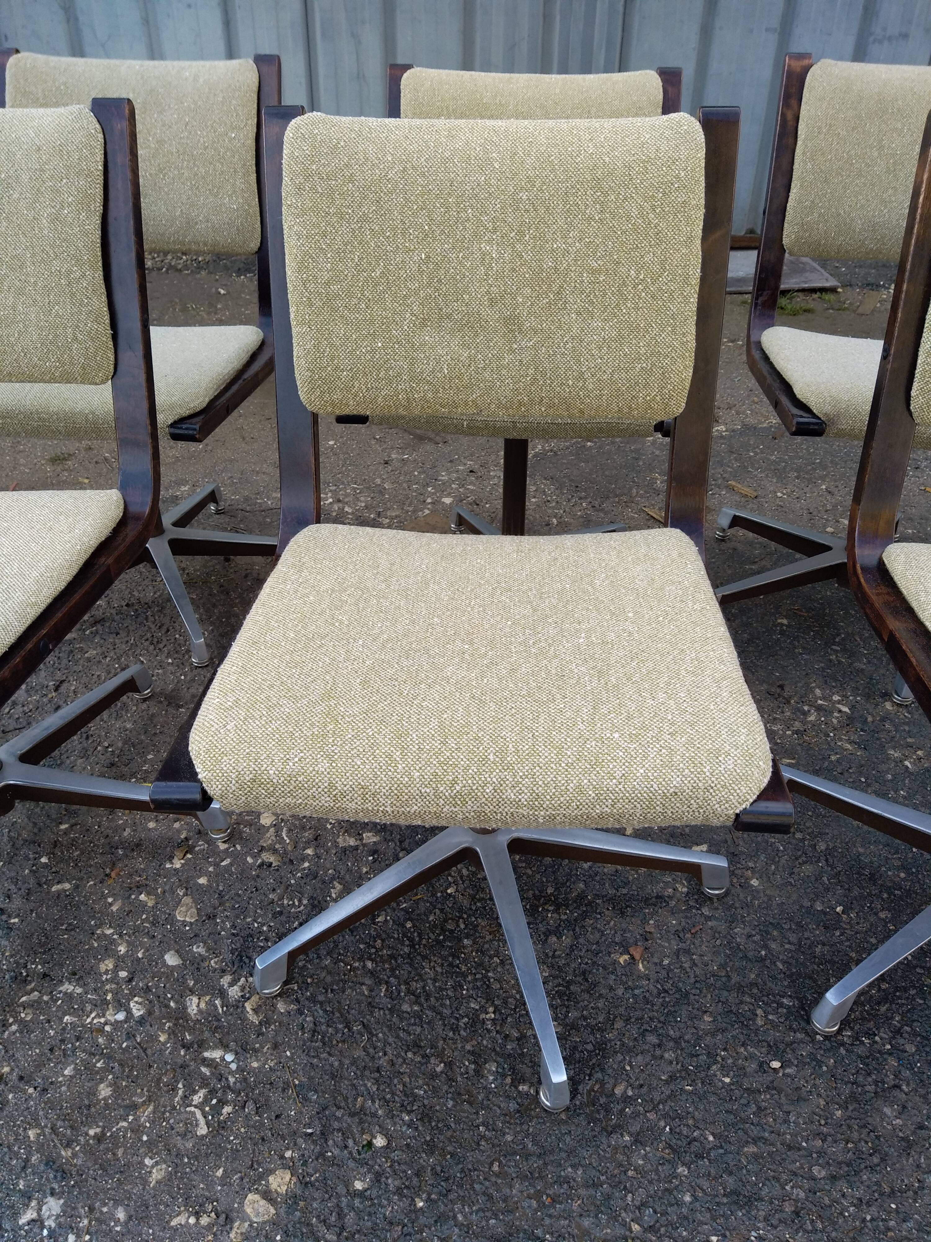 10 chairs
