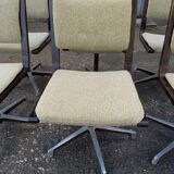 10 chaises