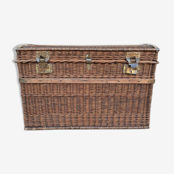 Wicker trunk early twentieth