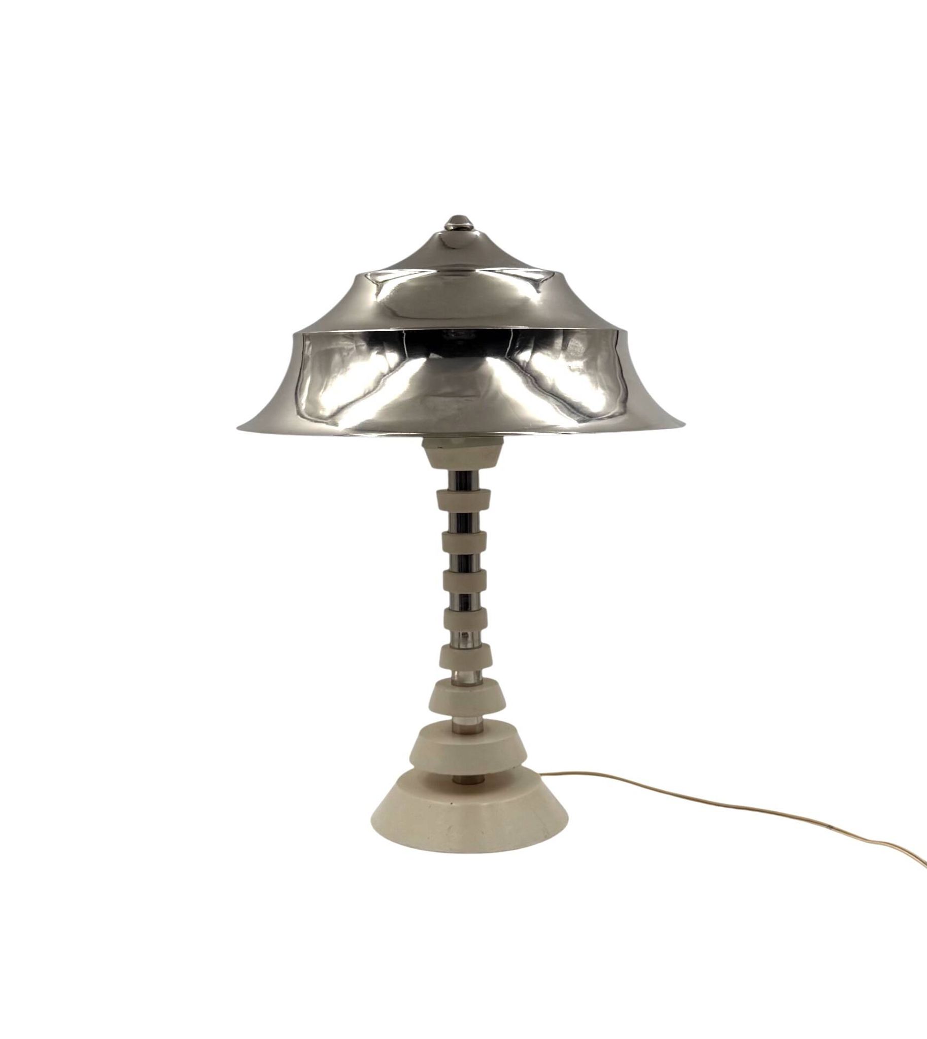 Lampe de table pagode de l'âge spatial, France années 1970