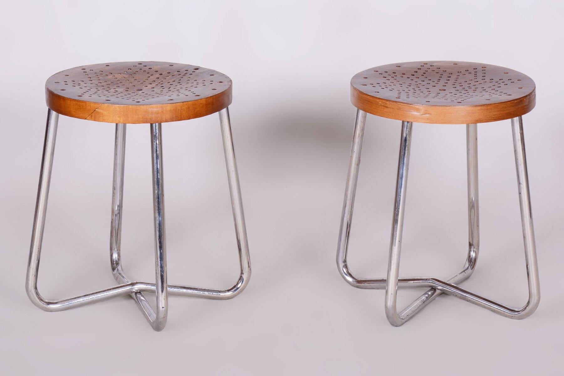 Bauhaus Stools in Chromed Steel, Beech and Plywood, Germany, 1930s, Set of 2