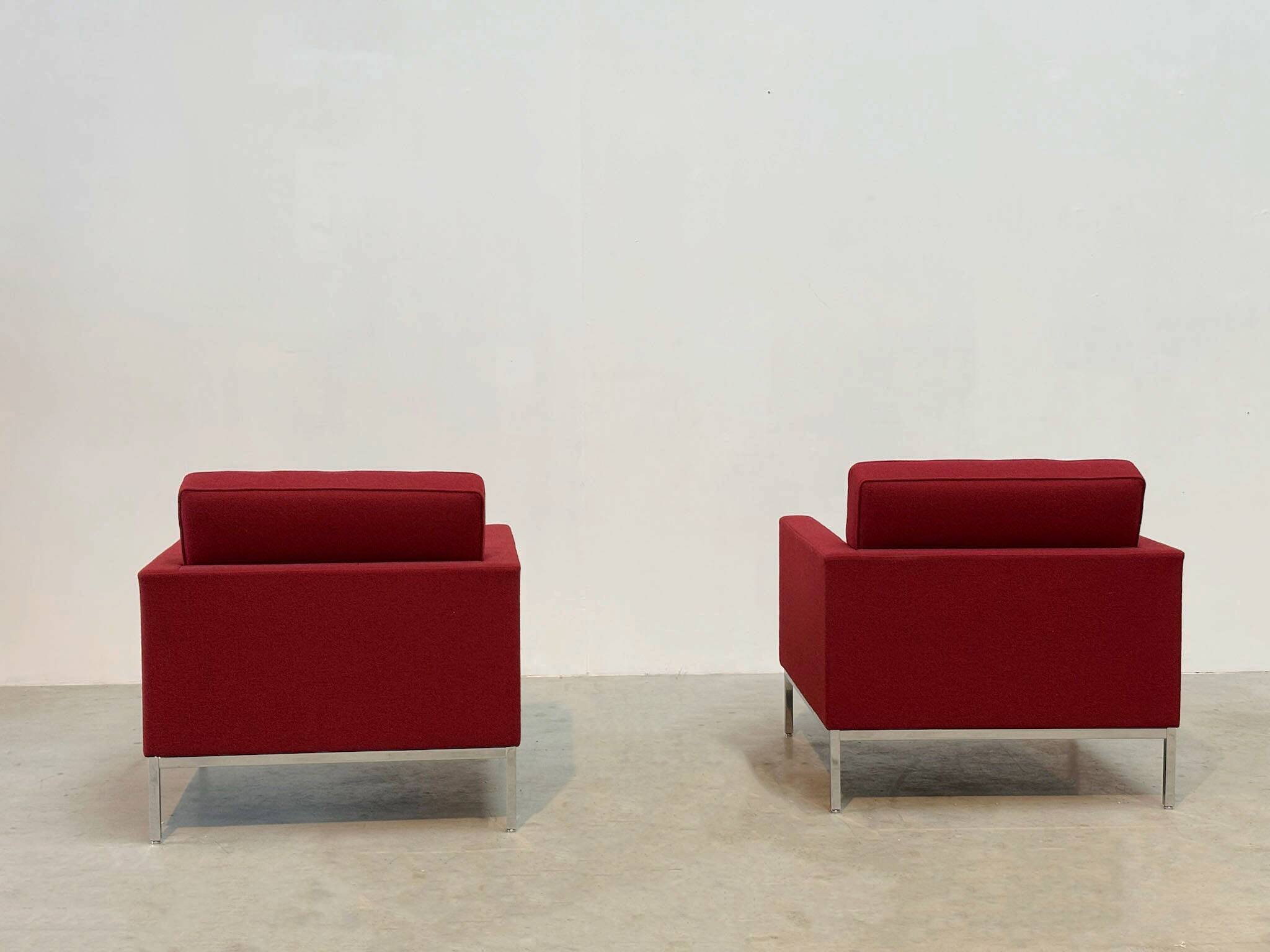 Set of two Florence Knoll lounge chairs