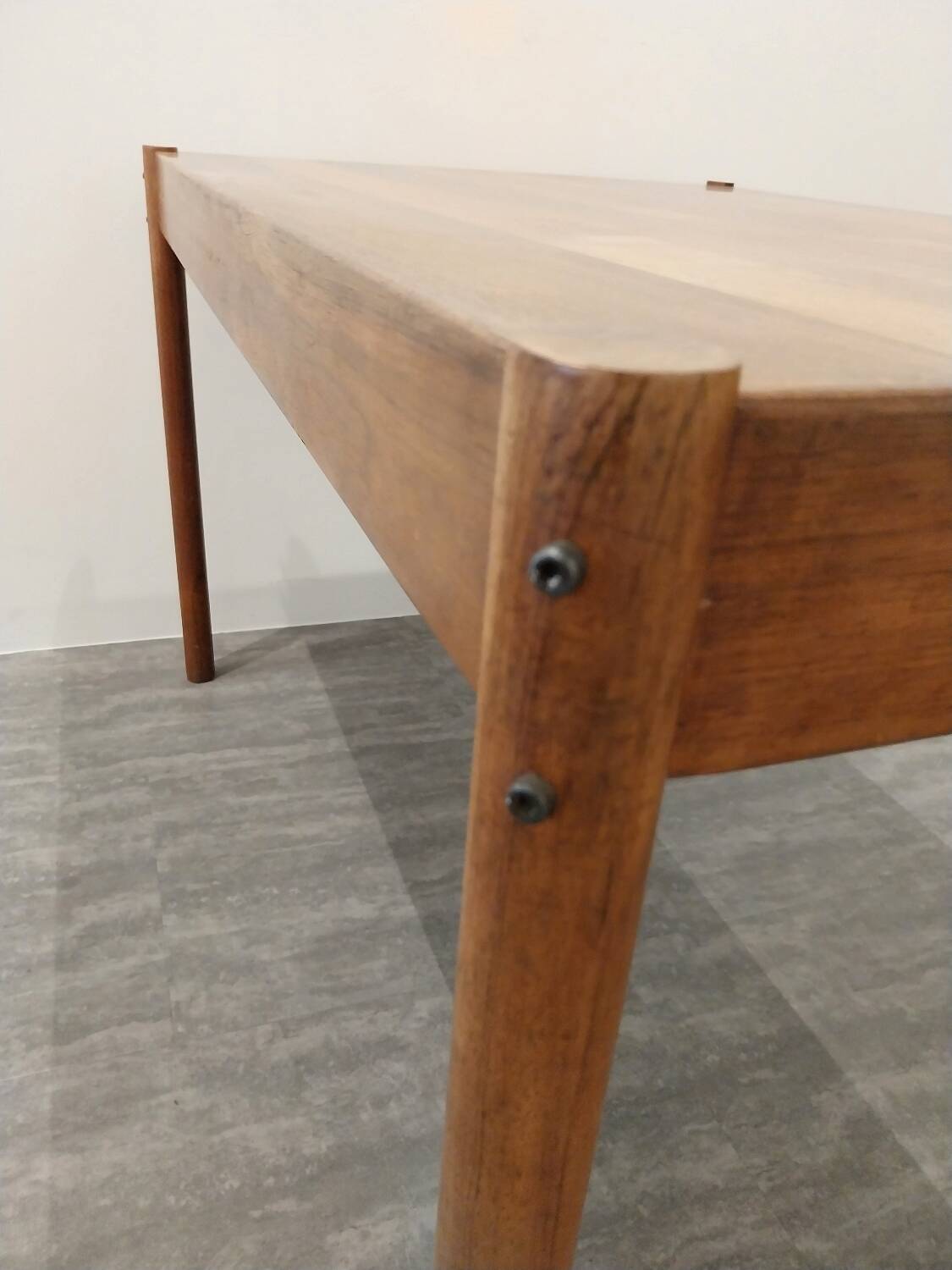 Table design Jorge Zalszupin