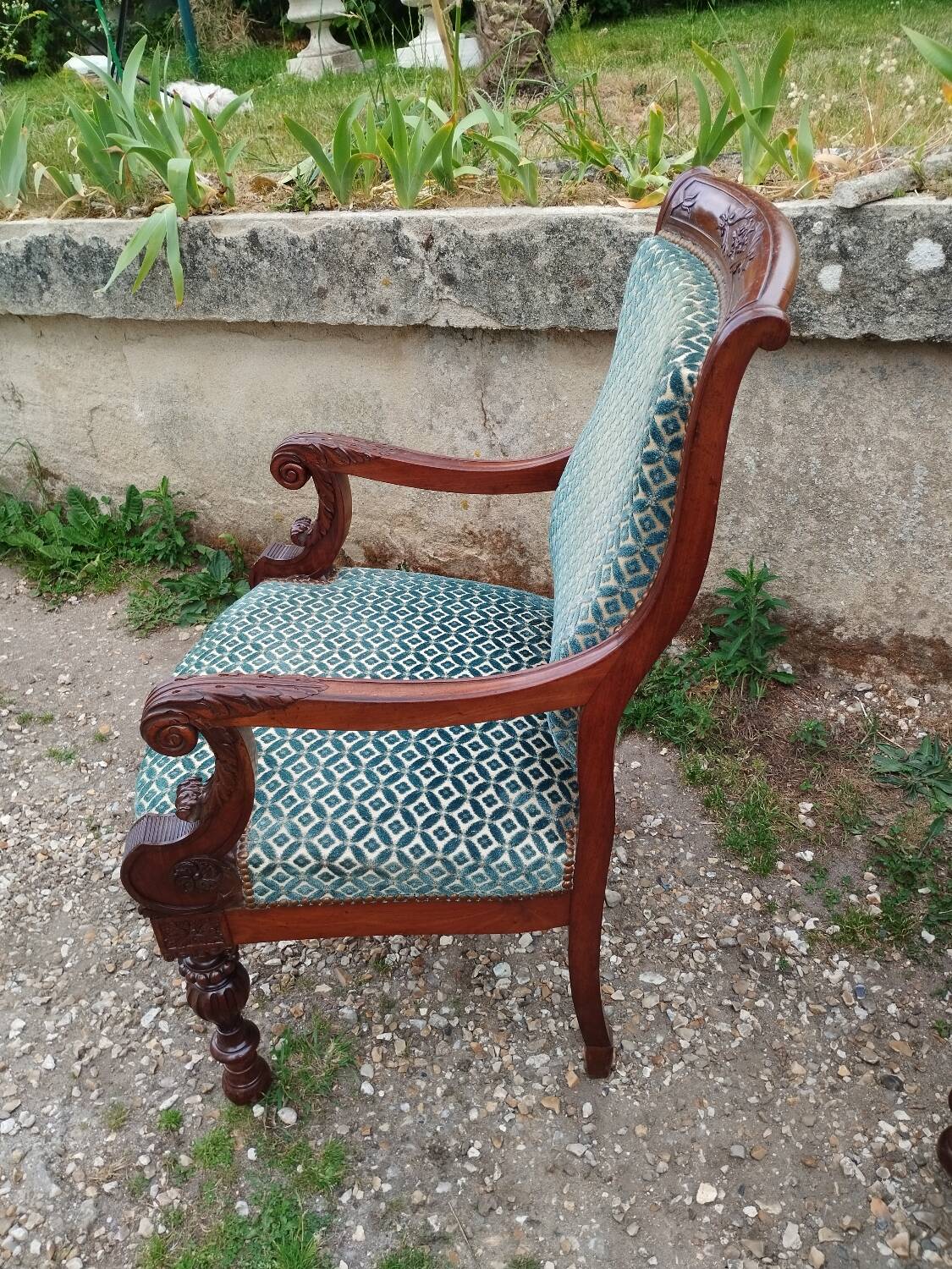 Pair of antique Louis XVI mahogany armchairs from the 19th century