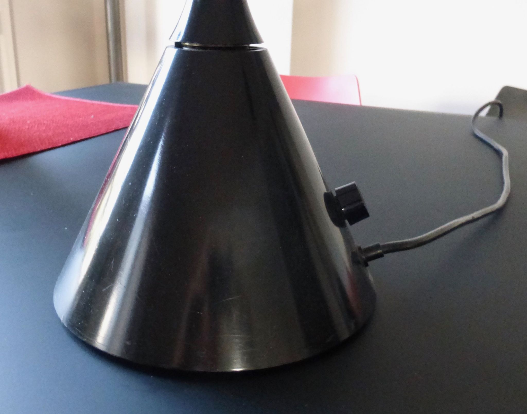 Calder desk lamp
